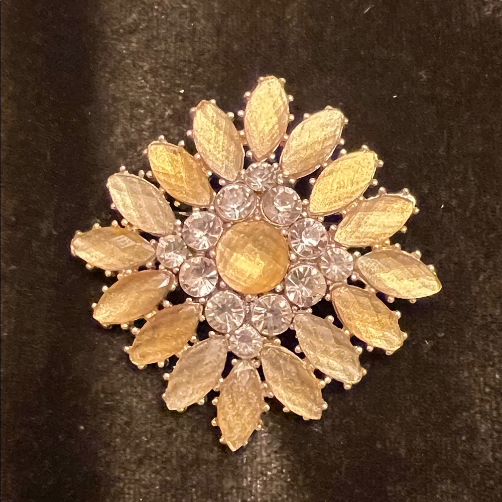 Liz Claiborne Gold Tone Rhinestone Sunflower Style Brooch